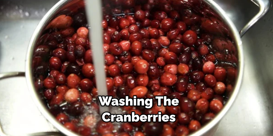 washing the cranberries